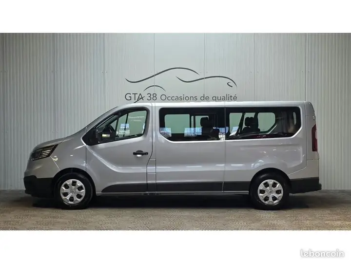 Renault Trafic 2024 photo 4
