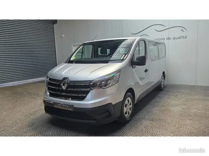 Renault Trafic 2024 photo 3
