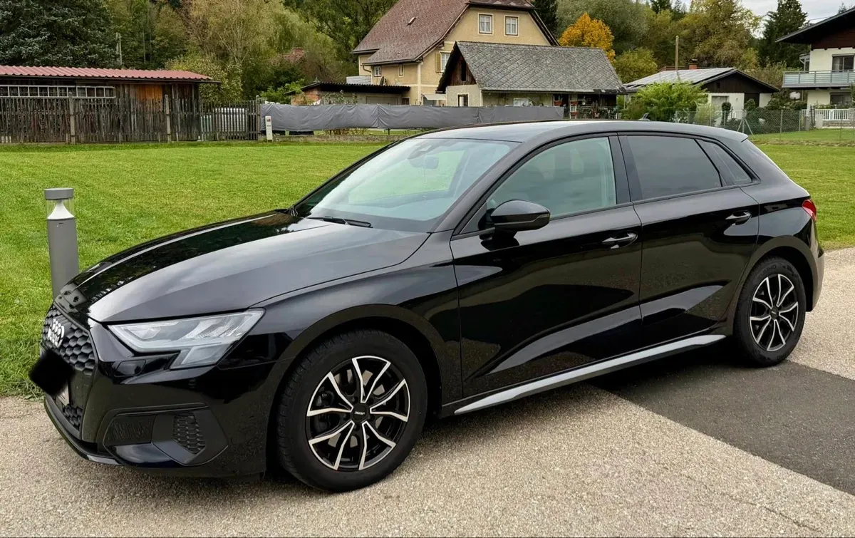 Audi A3 2020 photo 2