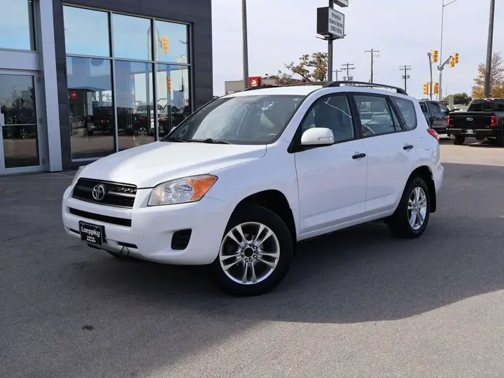 Toyota Rav4 2011 photo 2