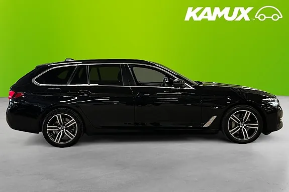 BMW 530E 2023 photo 2