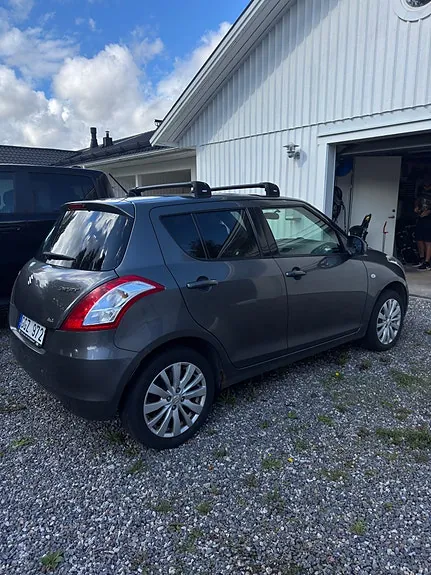 Suzuki Swift 2013 photo 2