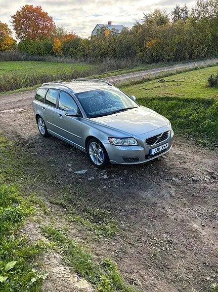 Volvo V50