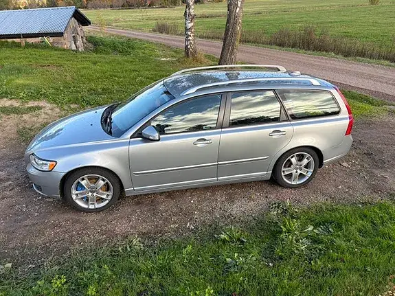 Volvo V50 2010 photo 4