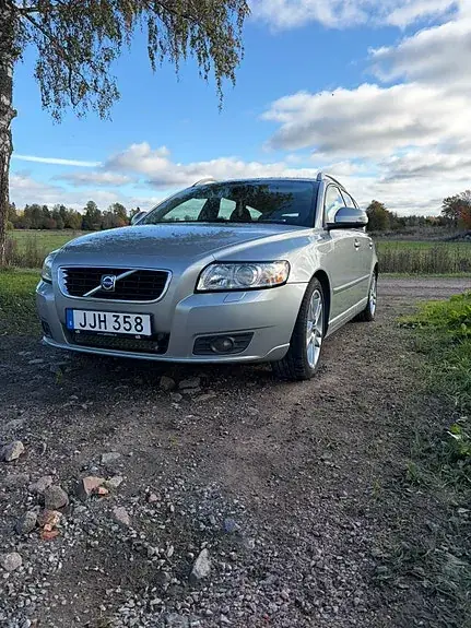 Volvo V50 2010 photo 3