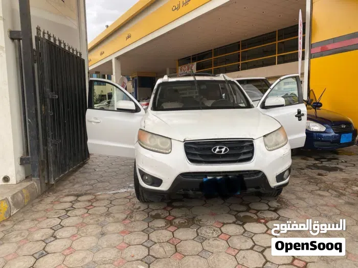 Hyundai Santa Fe 2012 photo 4