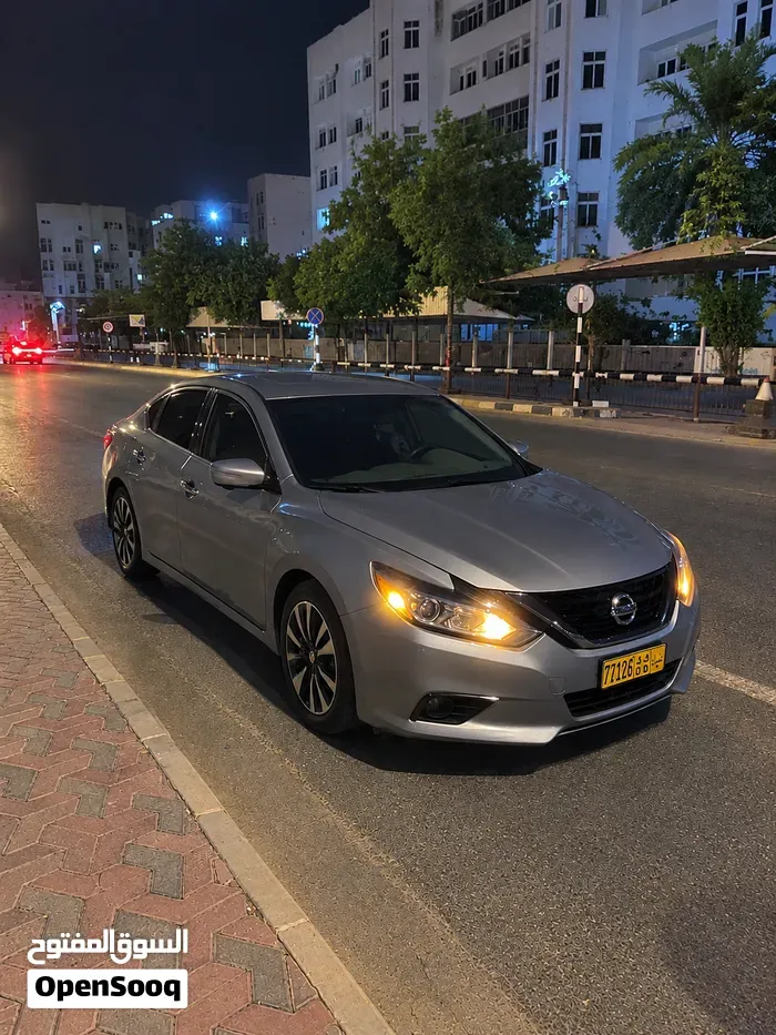 Nissan Altima