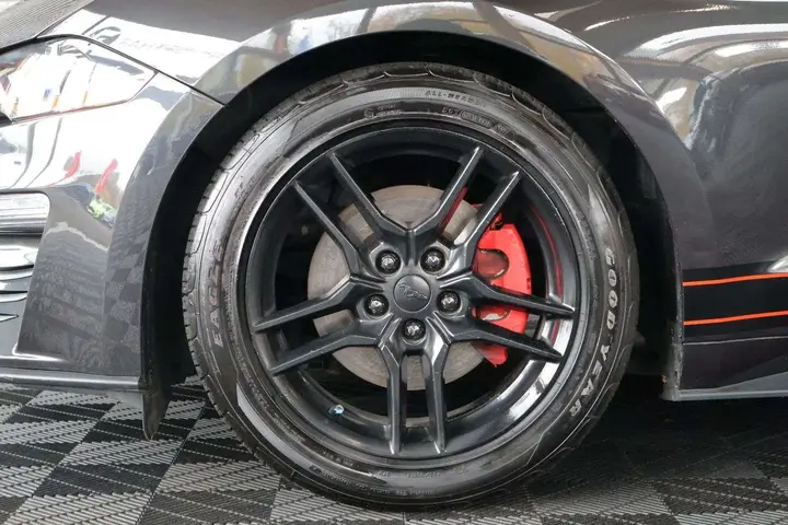 Ford Mustang 2023 photo 3