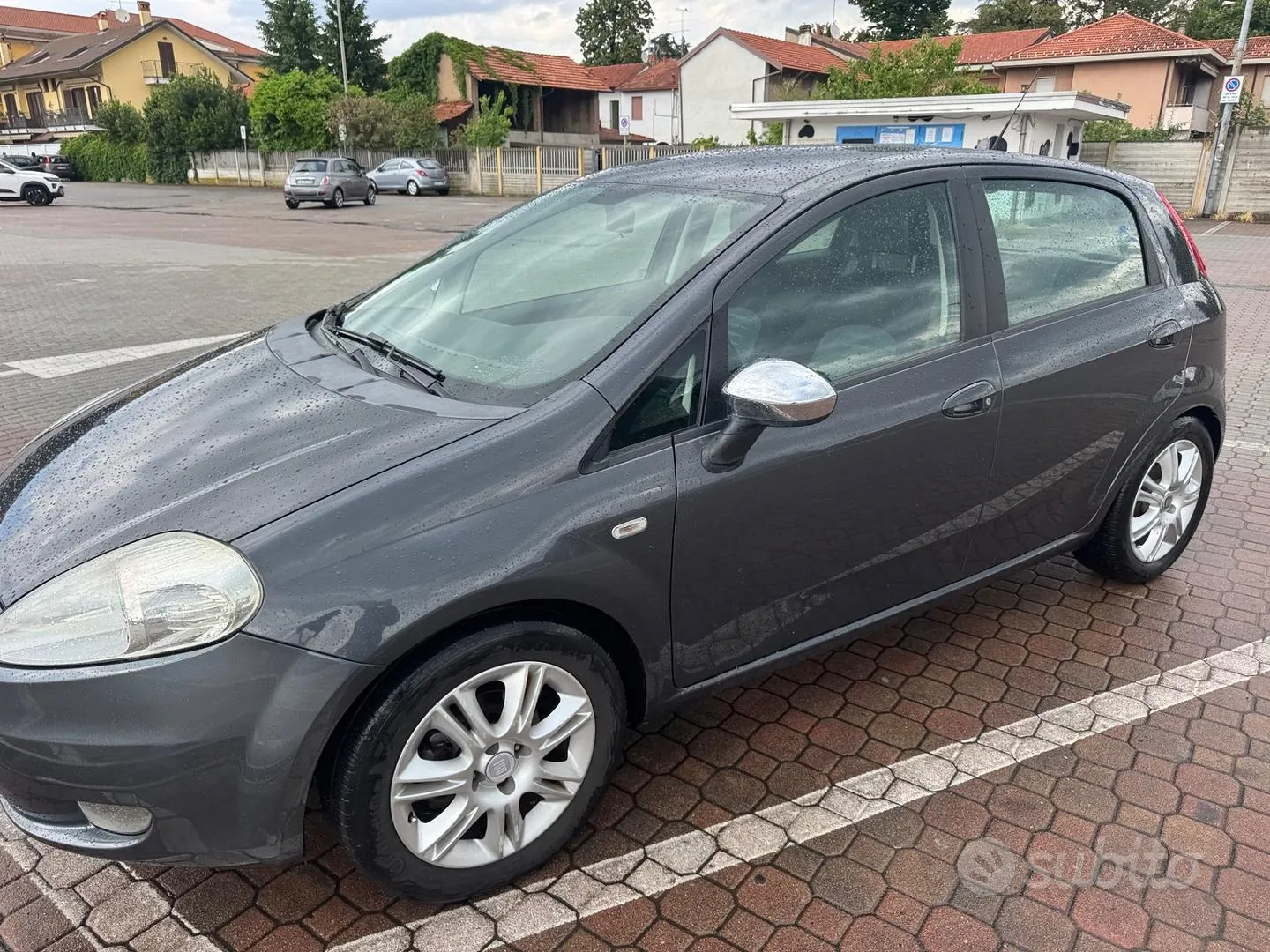 Fiat Grande Punto 2009 photo 4