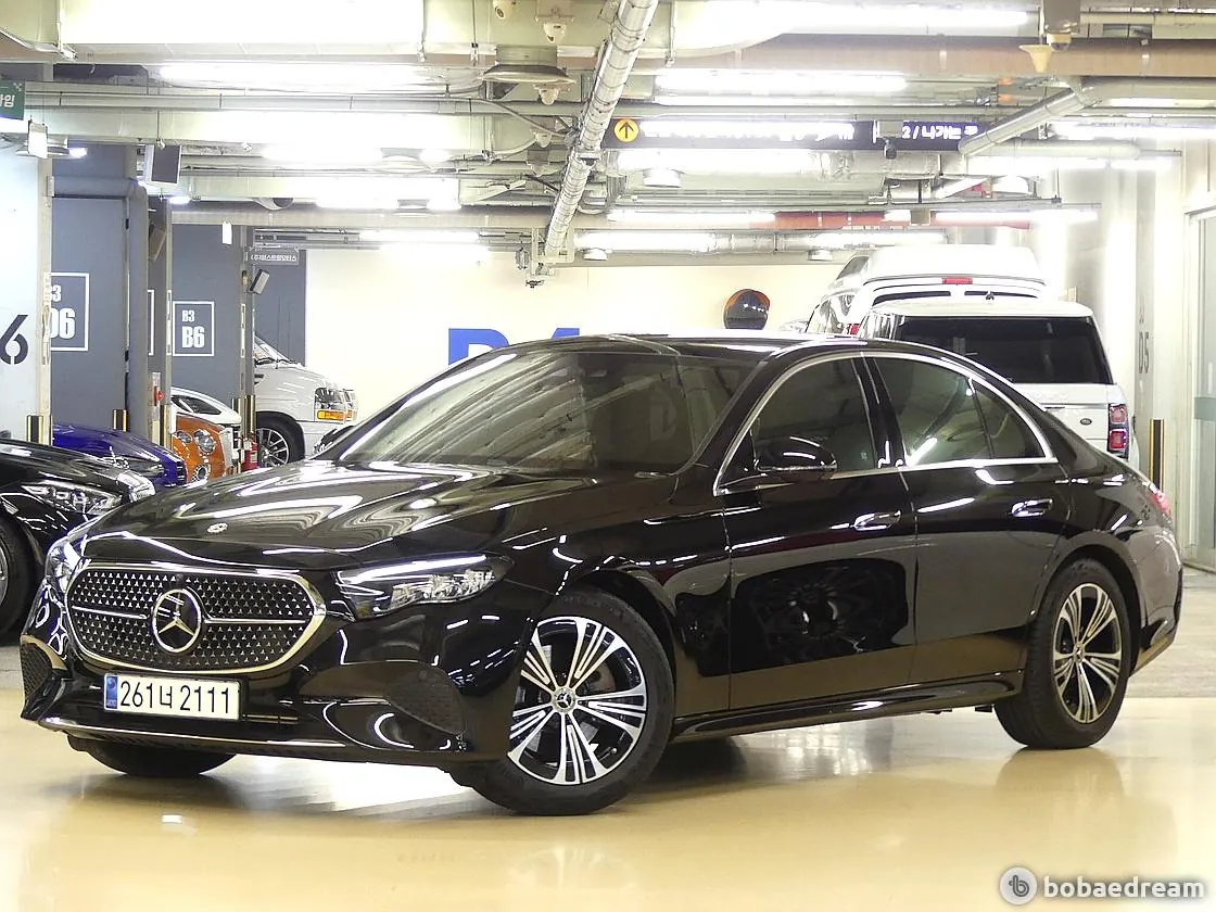 Mercedes-Benz E200 2024 photo 2