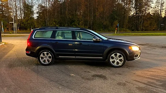 Volvo Xc70 2010 photo 3