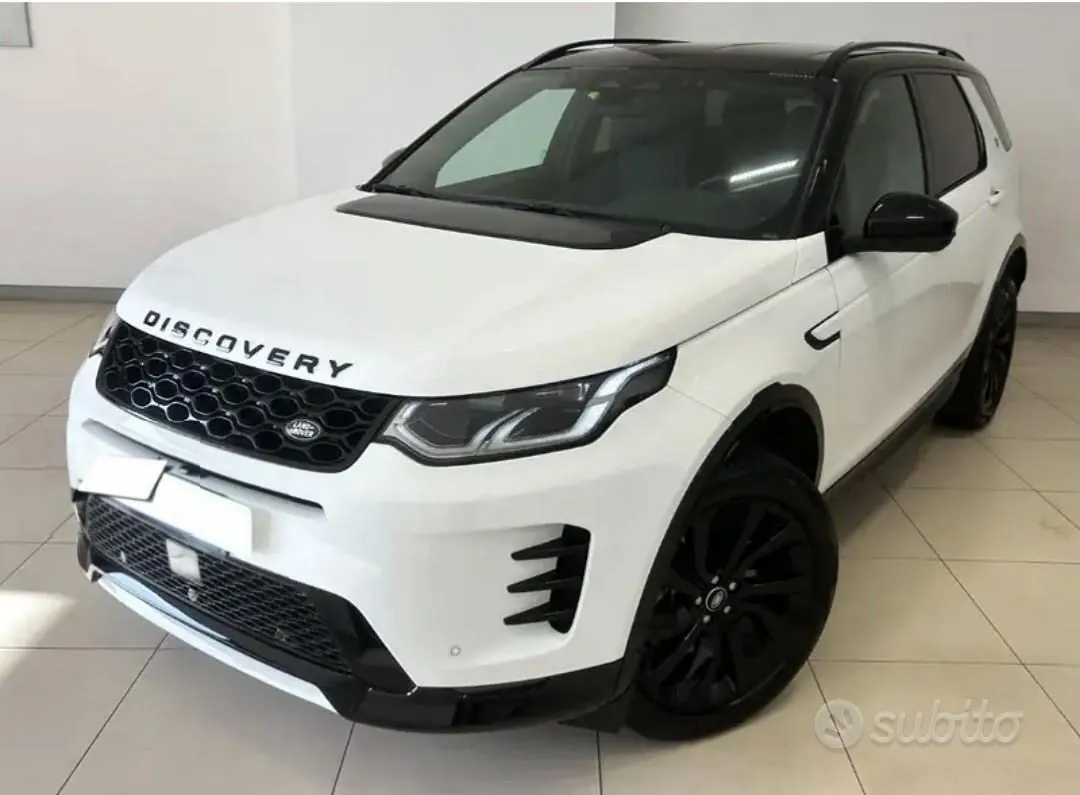 Land Rover Discovery Sport 2024 photo 2