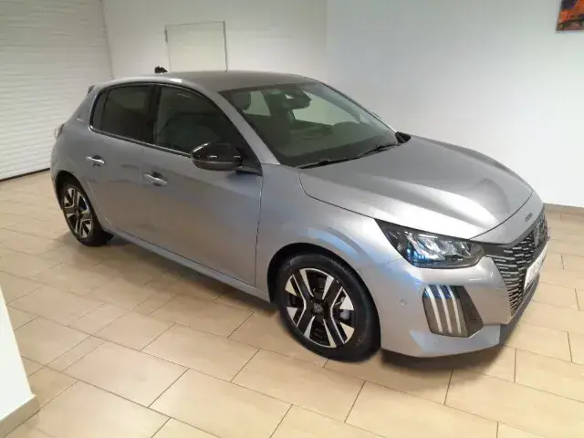 Peugeot 208 2025 photo 2