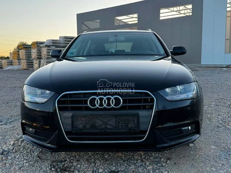 Audi A4 2013 photo 2
