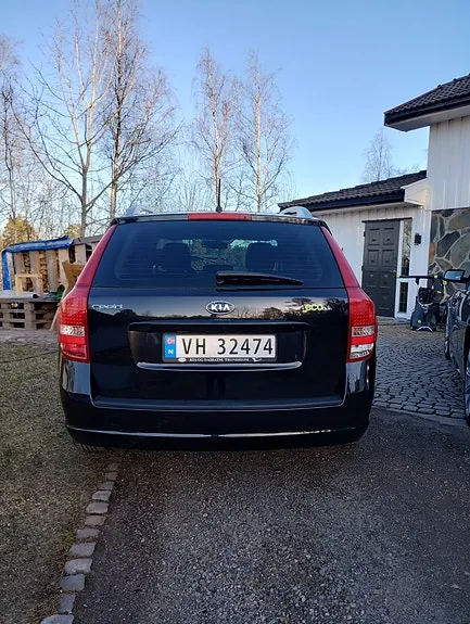 Kia Ceed 2011 photo 3