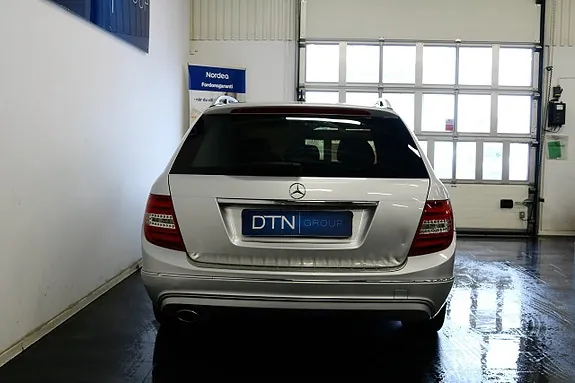 Mercedes-Benz C220 2012 photo 5