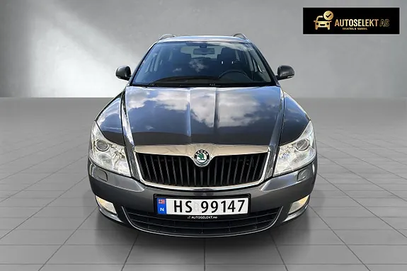 Skoda Octavia 2012 photo 2