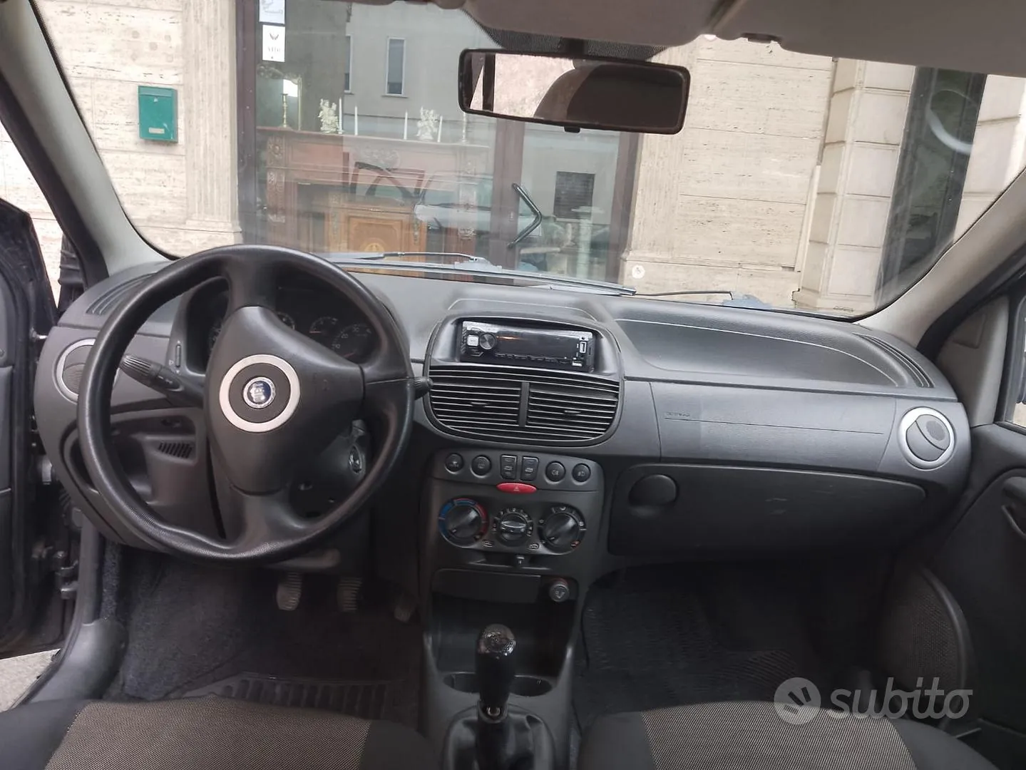 Fiat Punto 2005 photo 3