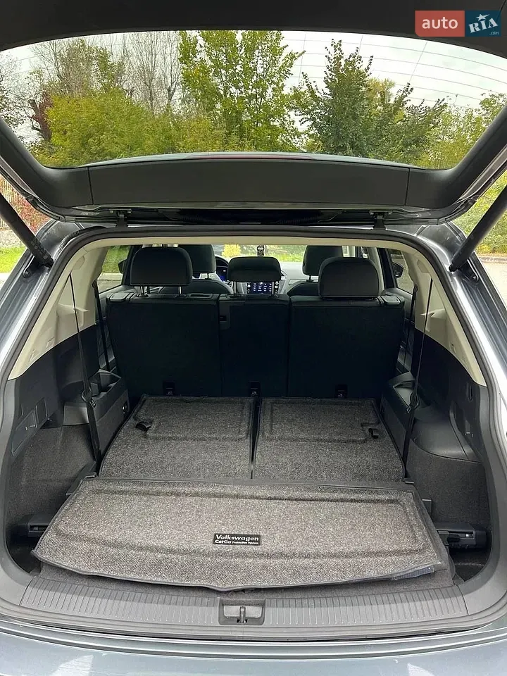 Volkswagen Tiguan 2024 photo 2