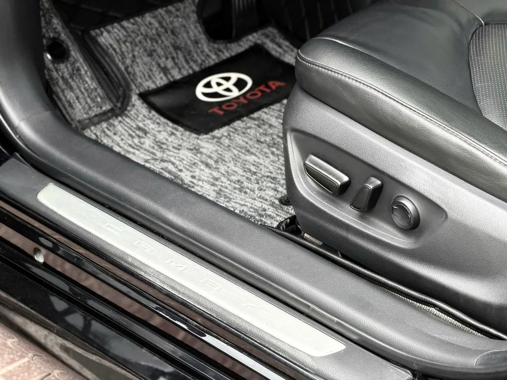 Toyota Camry 2019 photo 5