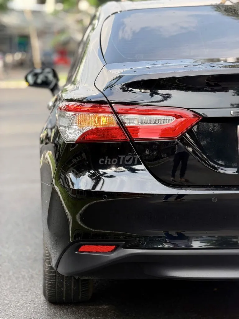 Toyota Camry 2019 photo 2