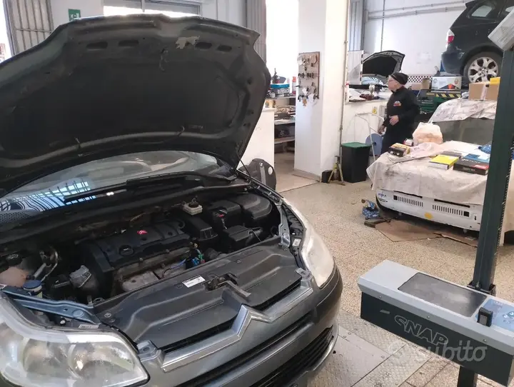 Citroen C4 2007 photo 3