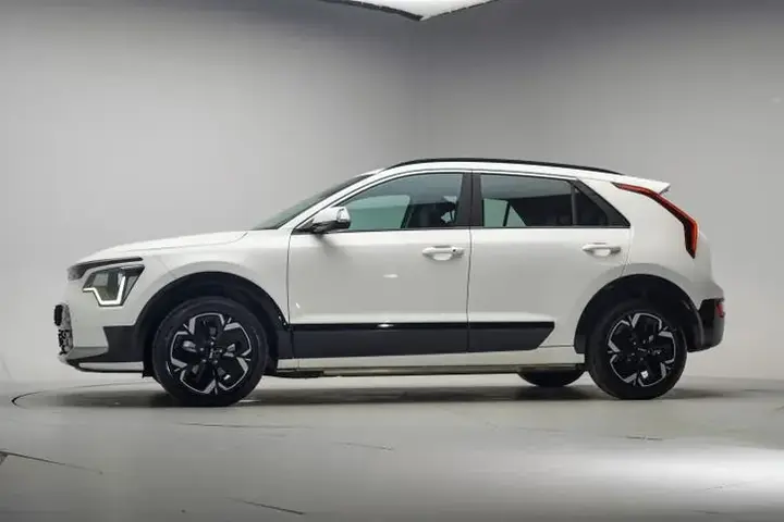 Kia Niro 2023 photo 2