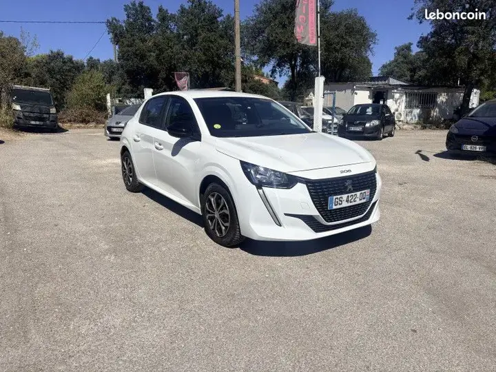 Peugeot 208 2023 photo 3