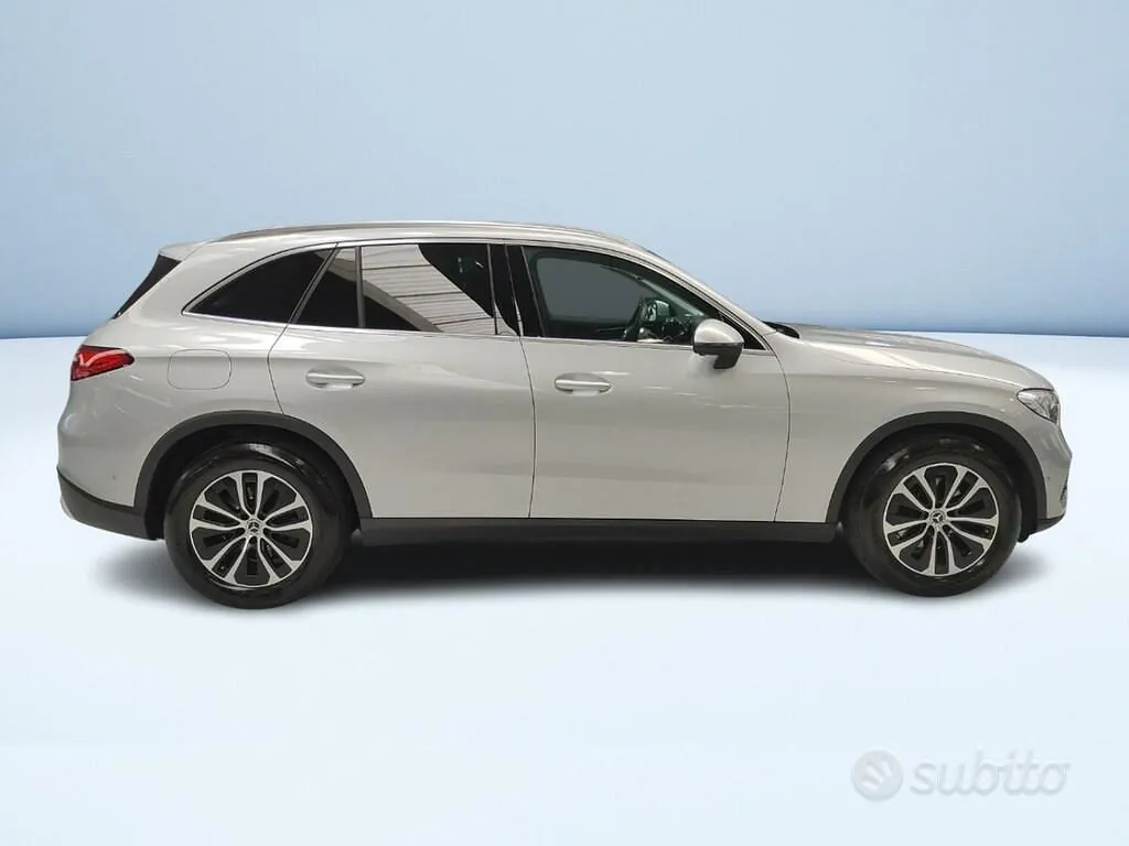 Mercedes-Benz Glc 2025 photo 3