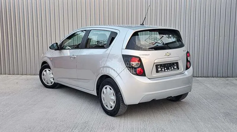 Chevrolet Aveo 2013 photo 5
