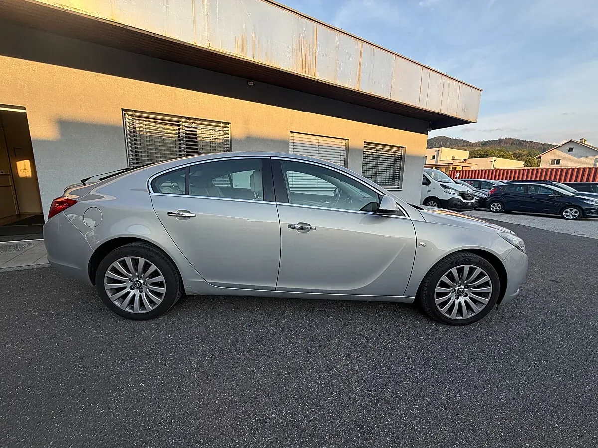 Opel Insignia 2009 photo 3