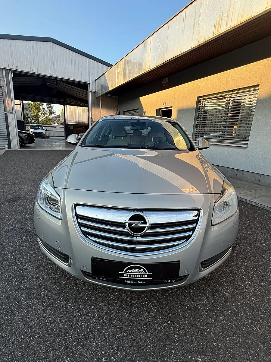Opel Insignia 2009 photo 2