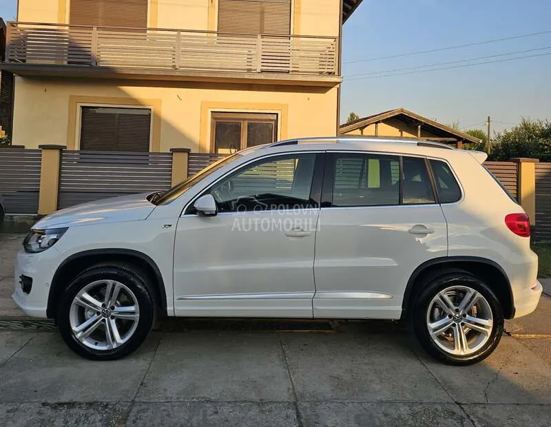 Volkswagen Tiguan 2012 photo 2