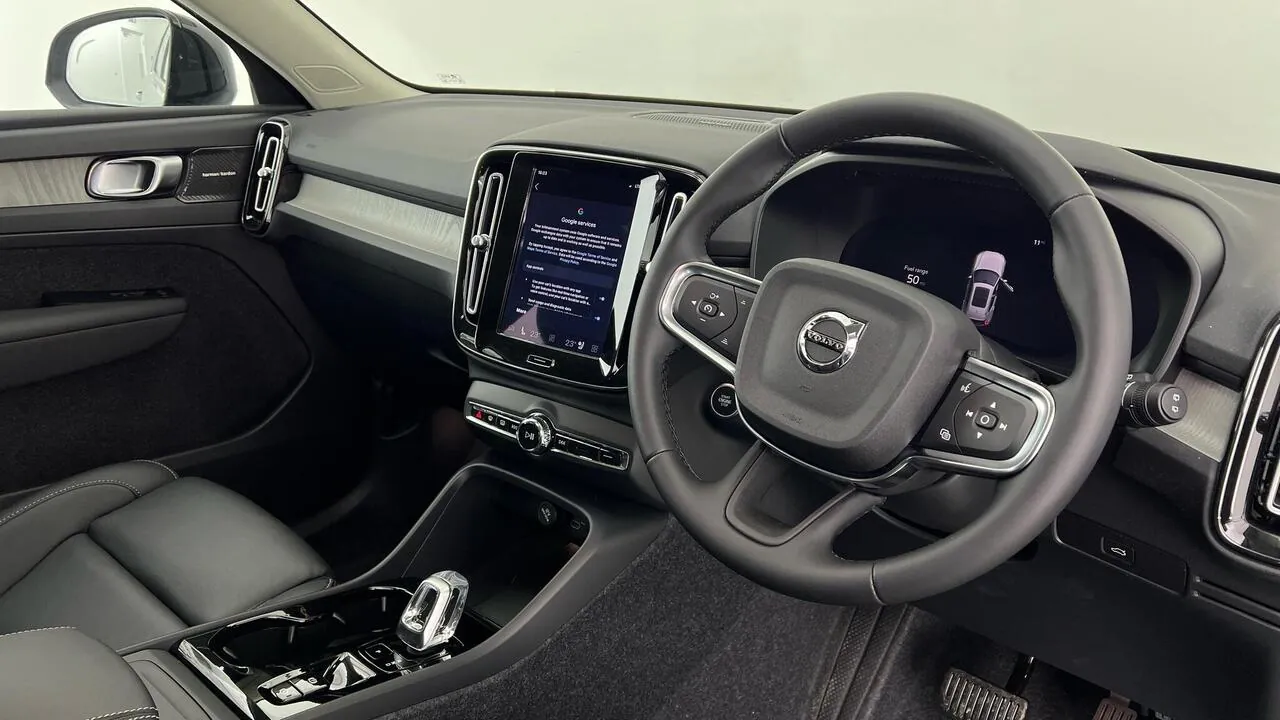 Volvo Xc40 2025 photo 4
