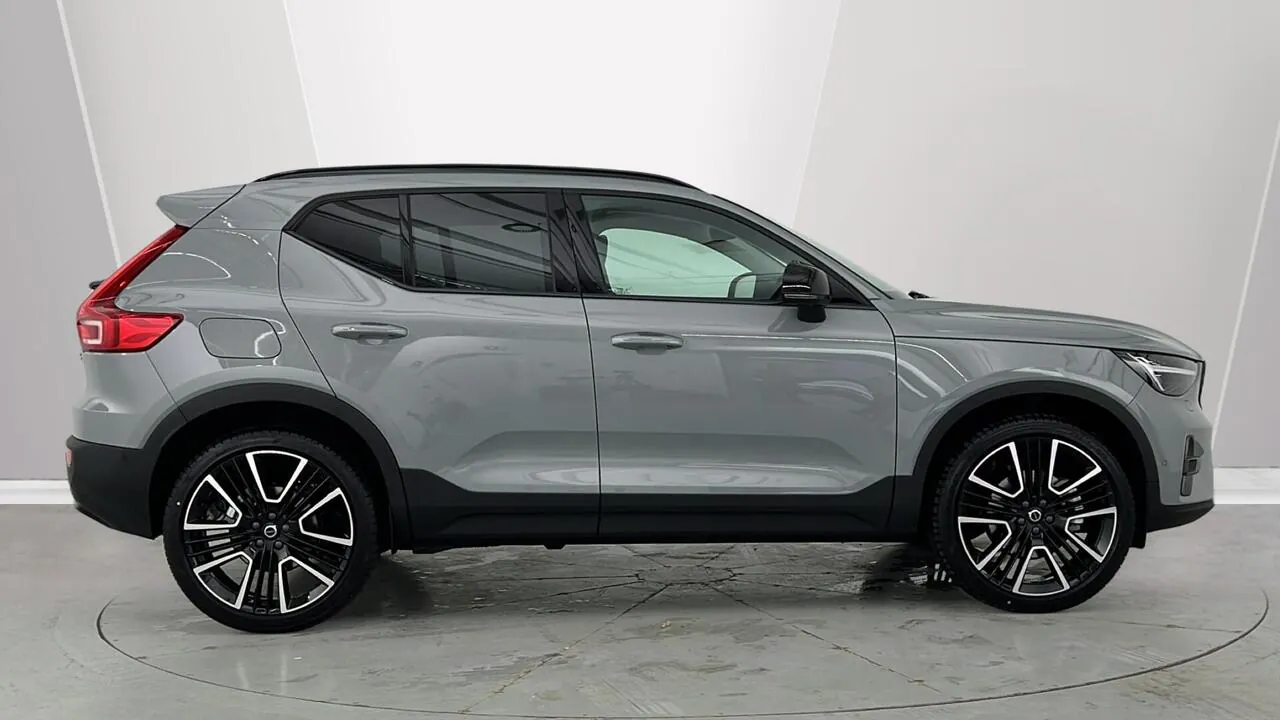 Volvo Xc40 2025 photo 3