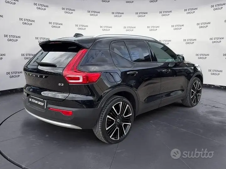 Volvo Xc40 2023 photo 2