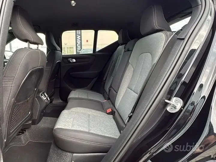 Volvo Xc40 2023 photo 4
