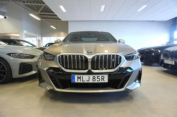 BMW I5 2024 photo 2