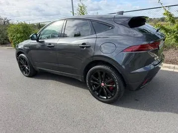 Jaguar E-Pace 2021 photo 2