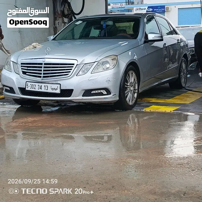 Mercedes-Benz E-Class 2011 photo 4