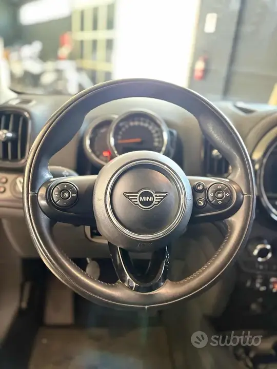 Mini Countryman 2019 photo 4