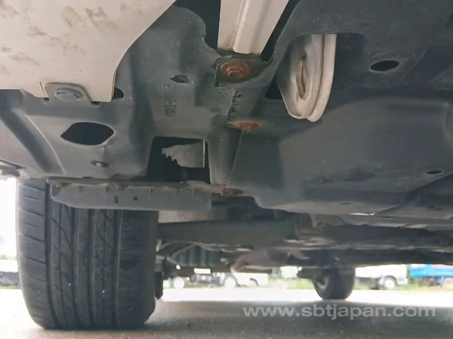 Toyota Voxy 2009 photo 3