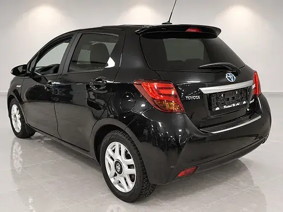 Toyota Yaris 2017 photo 4
