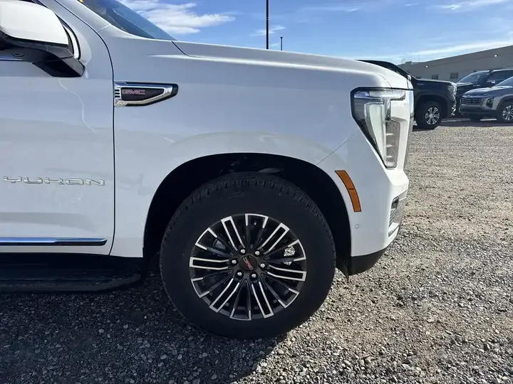 GMC Yukon 2027 photo 4
