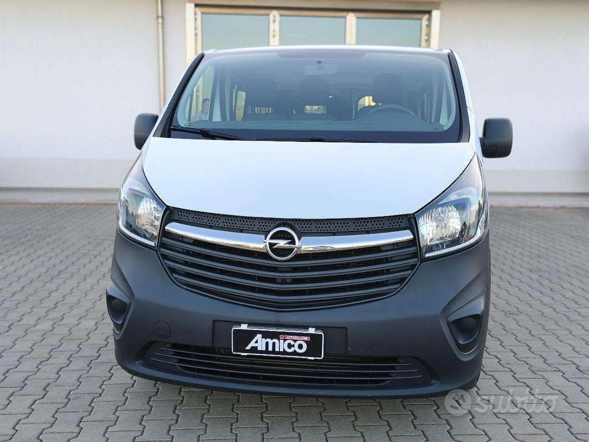 Opel Vivaro 2017 photo 2