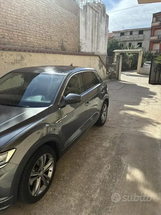 Volkswagen T-Roc 2020 photo 3