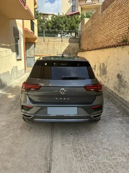 Volkswagen T-Roc 2020 photo 2