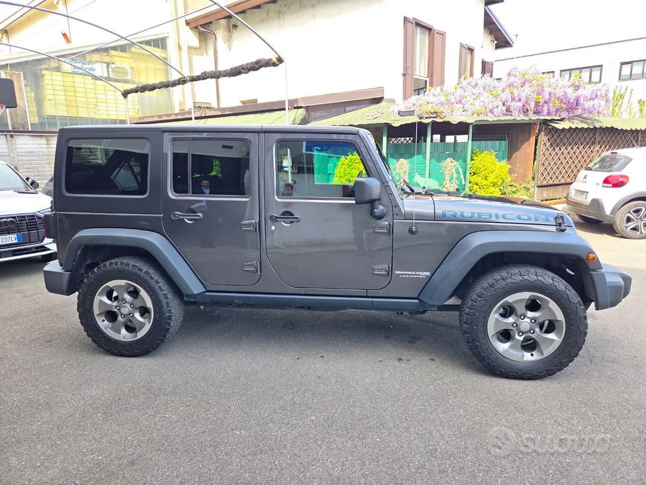 Jeep Wrangler Unlimited 2018 photo 2