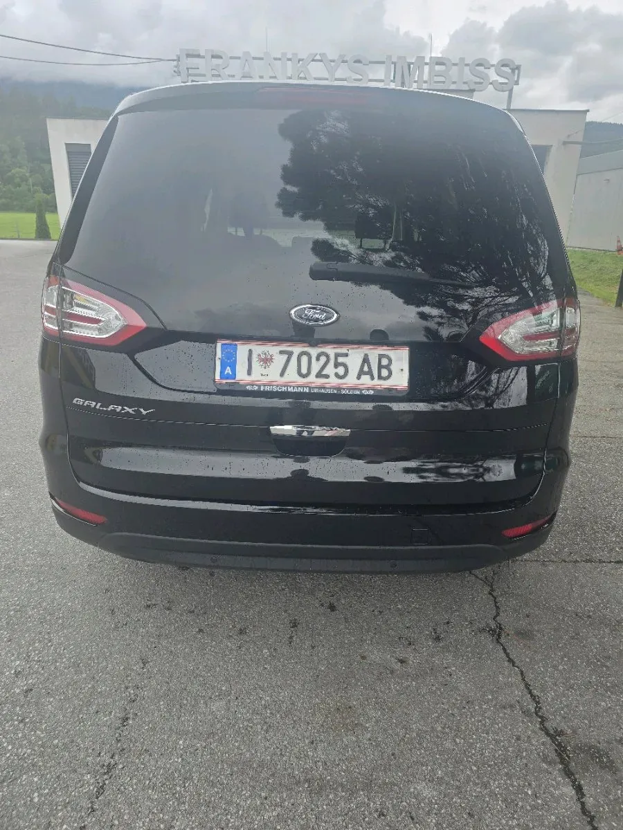 Ford Galaxy 2017 photo 3