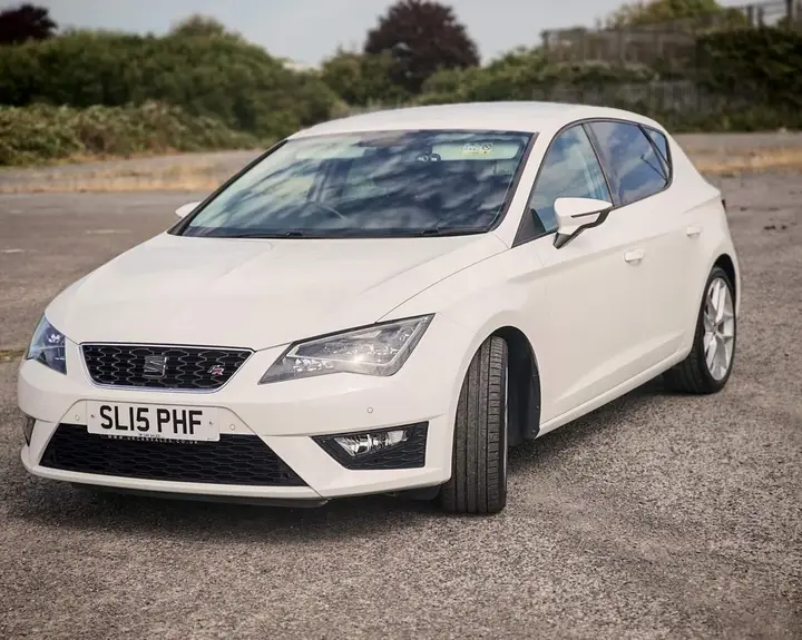 Seat Leon 2015 photo 2